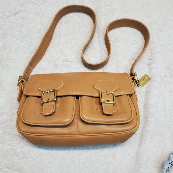 Vintage Coach Tan Leather Small Legacy Field Crossbody Flap Side Bag Purse‎ 9128 - Picture 1 of 16